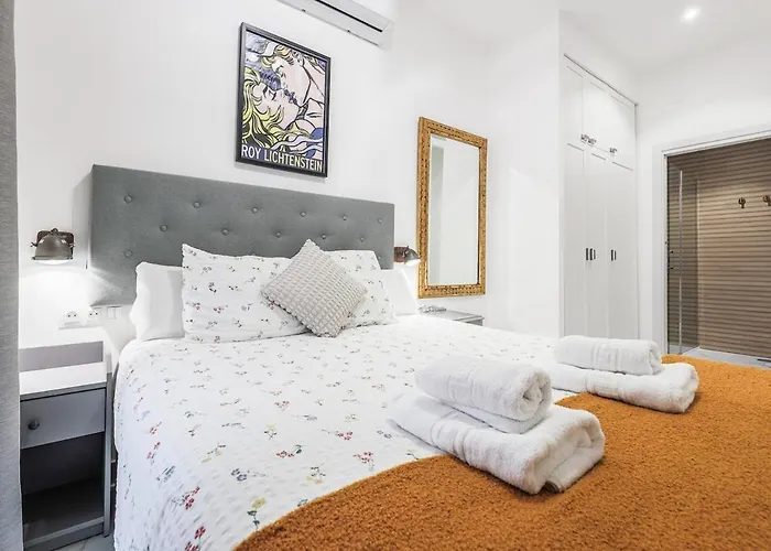 Newly Renovated In Collantes A2 *